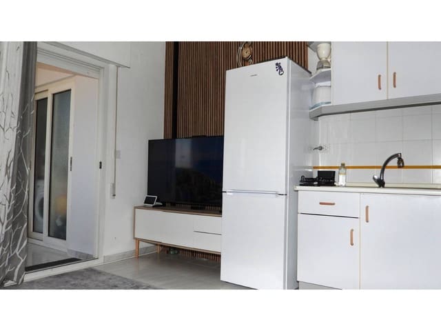 1 Zimmer Wohnung zu verkaufen in La Manga del Mar Menor mit Pool - 110.000 € (Ref: 9287193)