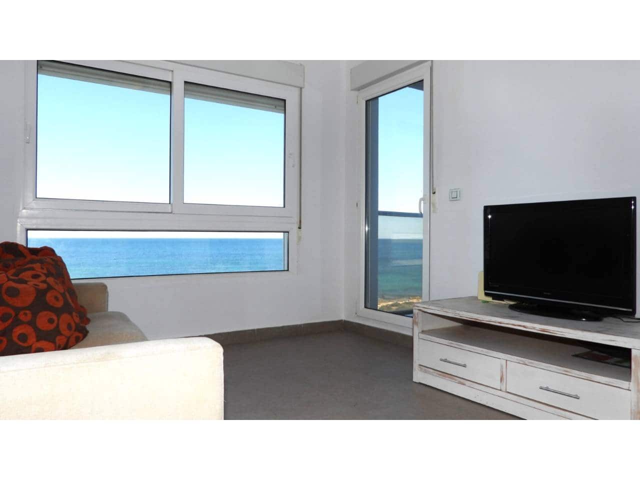 2 slaapkamer Flat te koop in La Manga del Mar Menor met zwembad garage - € 175.000 (Ref: 9600828)