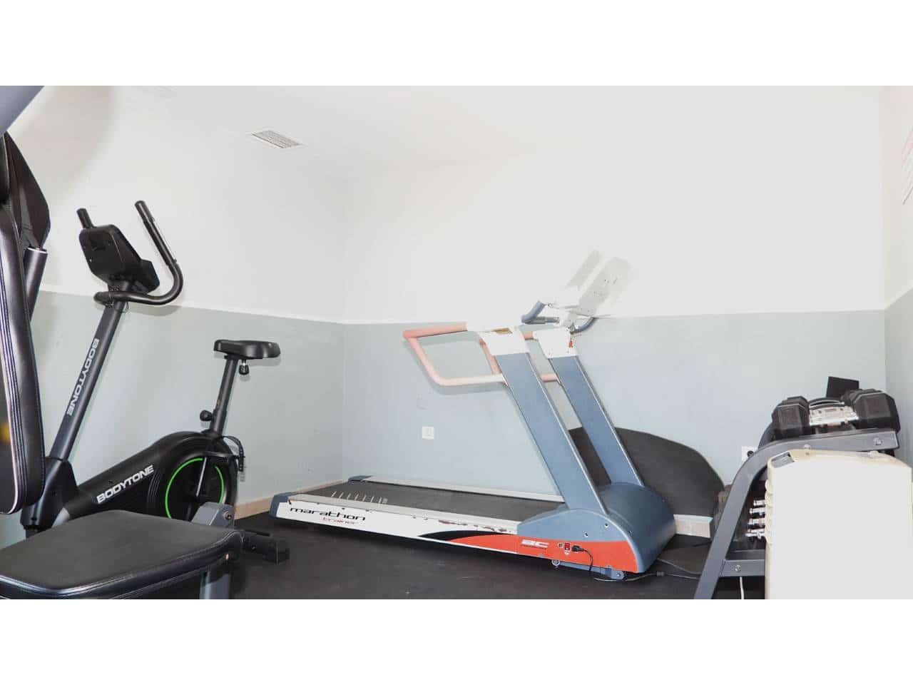 2 slaapkamer Flat te koop in La Manga del Mar Menor met zwembad garage - € 175.000 (Ref: 9600828)