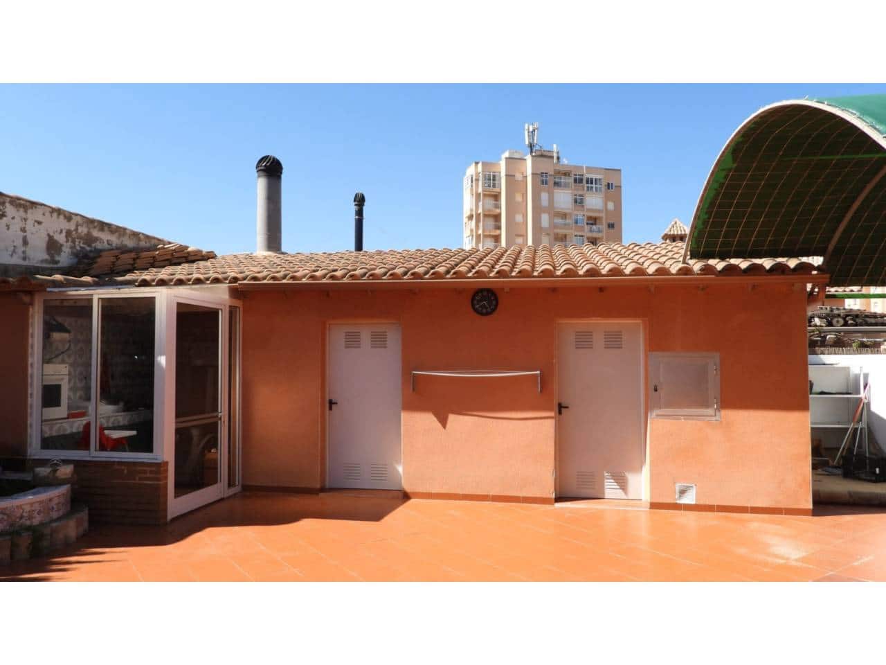 9 camera da letto Villa in vendita in Playa Honda con garage - 510.000 € (Rif: 9682257)