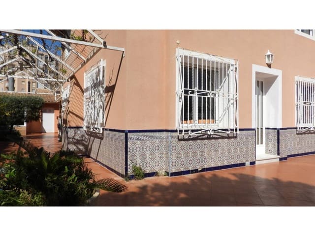 9 sypialnia Willa na sprzedaż w Playa Honda, Kartagena z garażem - 510 000 € (Ref: 9682257)