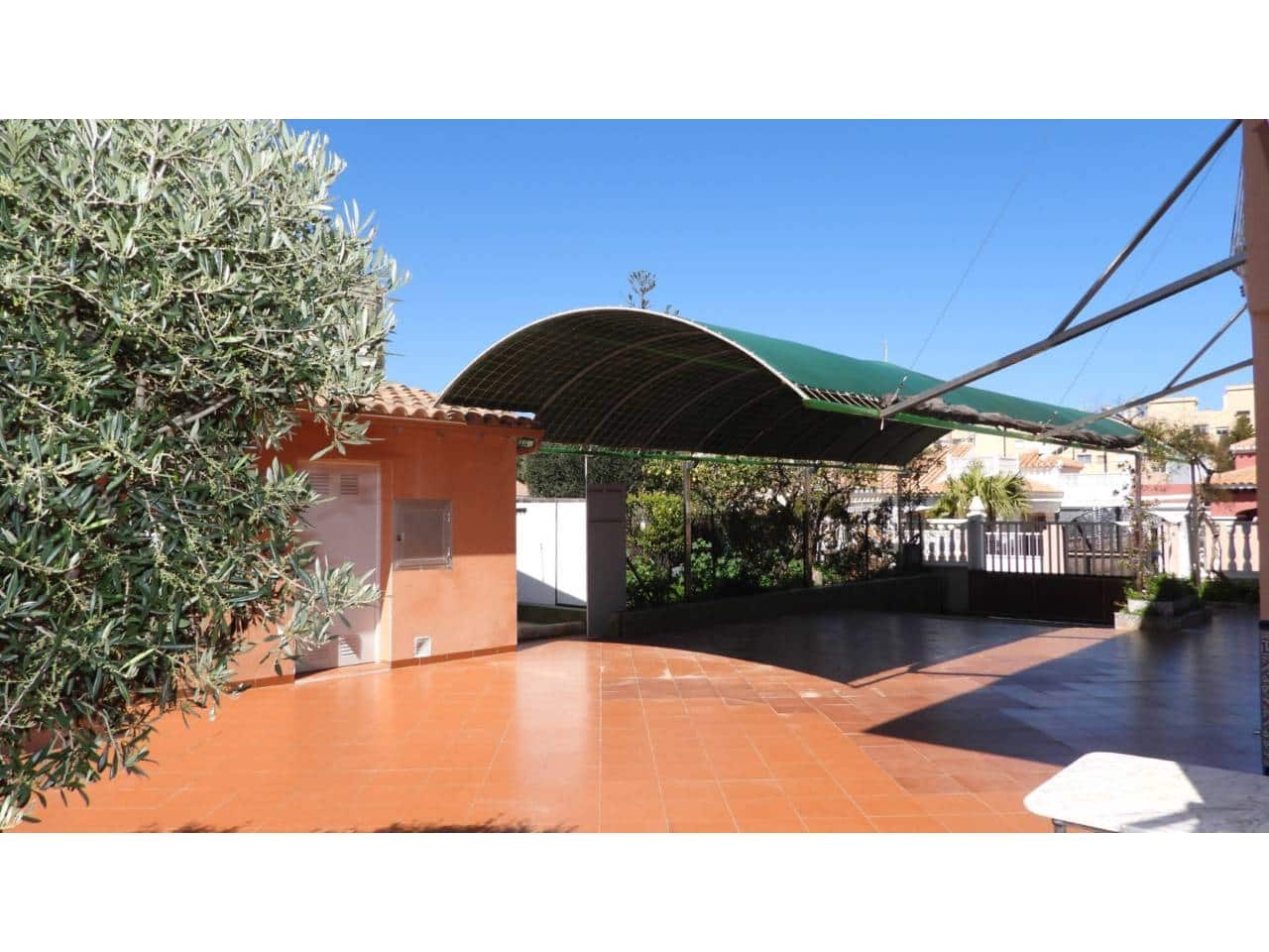 9 camera da letto Villa in vendita in Playa Honda con garage - 510.000 € (Rif: 9682257)