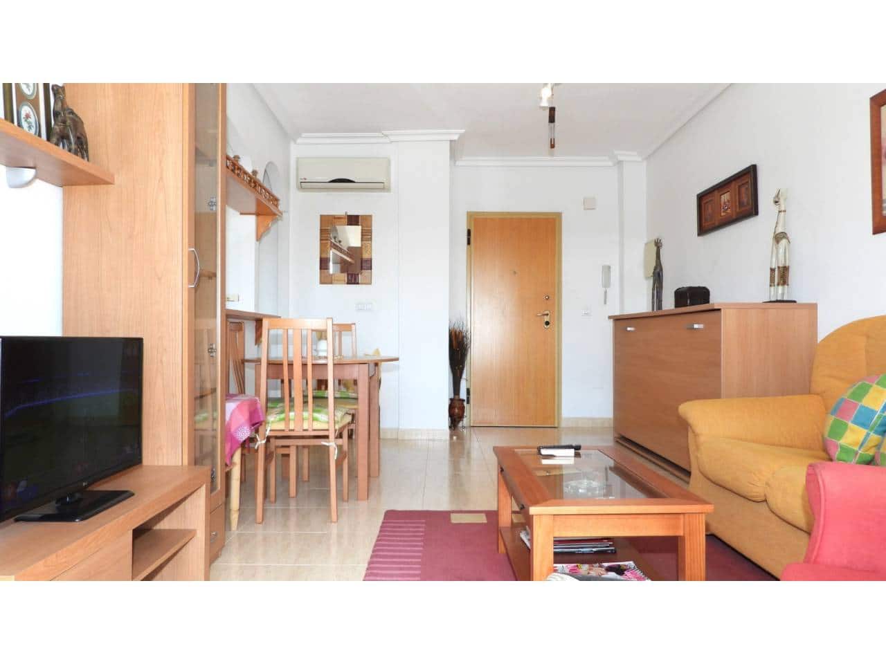 Piso de 1 habitación en La Manga del Mar Menor en venta con piscina garaje - 175.000 € (Ref: 9721022)