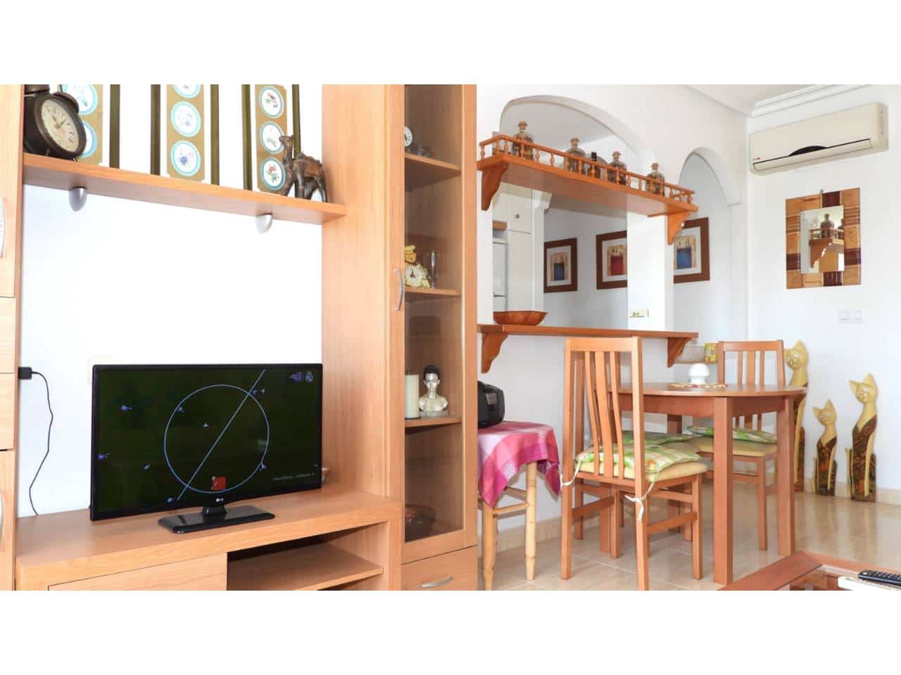 Piso de 1 habitación en La Manga del Mar Menor en venta con piscina garaje - 175.000 € (Ref: 9721022)