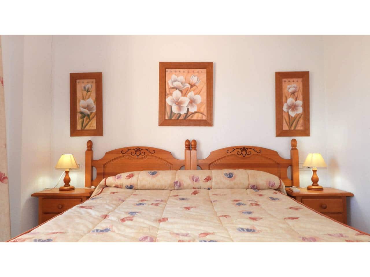 Piso de 2 habitaciones en La Manga del Mar Menor en venta con piscina garaje - 165.000 € (Ref: 9727539)