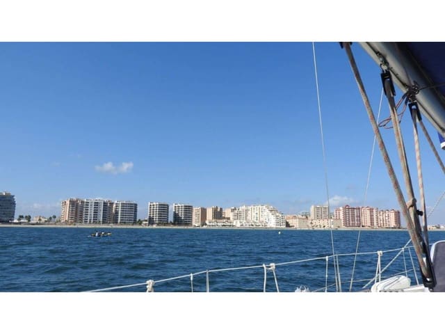 1 quarto Apartamento para venda em La Manga del Mar Menor com piscina garagem - 115 000 € (Ref: 9741441)