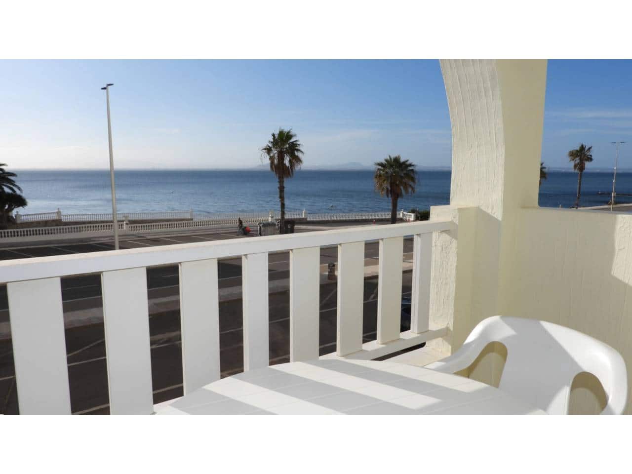 2 makuuhuone Asunto myytävänä paikassa La Manga del Mar Menor mukana uima-altaan - 160 000 € (Ref: 9751501)