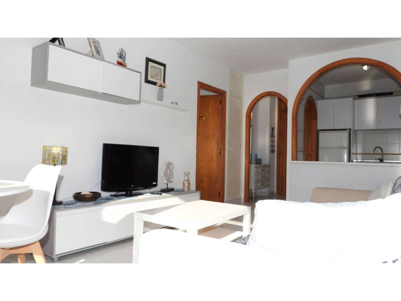 2 makuuhuone Asunto myytävänä paikassa La Manga del Mar Menor mukana uima-altaan - 160 000 € (Ref: 9751501)