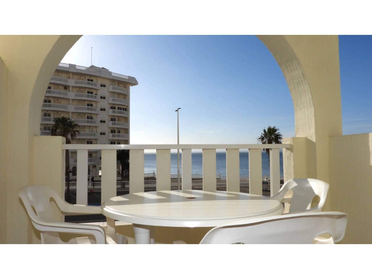 2 makuuhuone Asunto myytävänä paikassa La Manga del Mar Menor mukana uima-altaan - 160 000 € (Ref: 9751501)