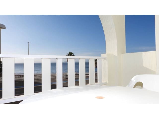 2 makuuhuone Asunto myytävänä paikassa La Manga del Mar Menor mukana uima-altaan - 160 000 € (Ref: 9751501)