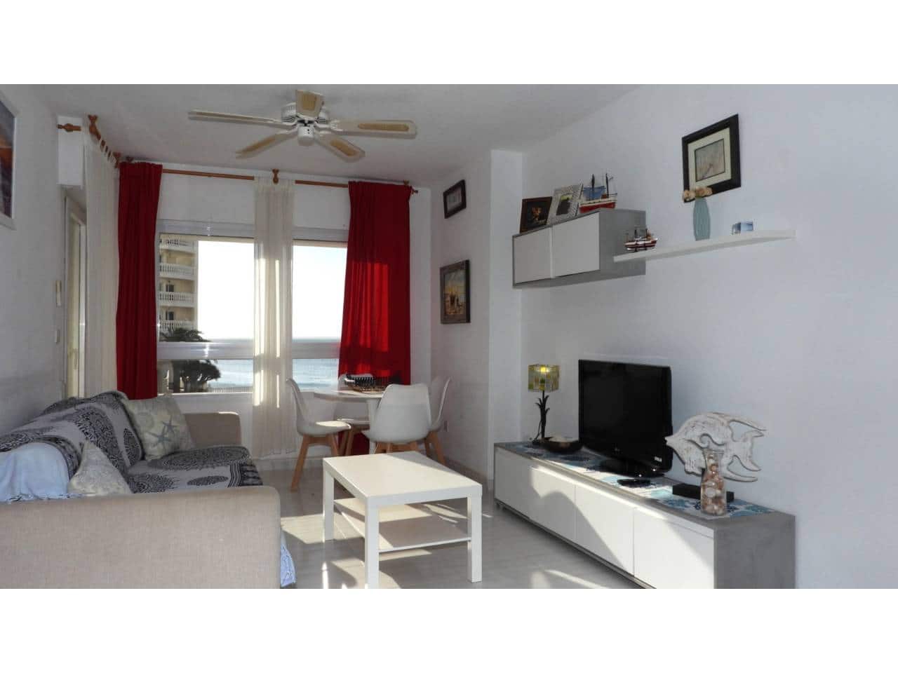 2 makuuhuone Asunto myytävänä paikassa La Manga del Mar Menor mukana uima-altaan - 160 000 € (Ref: 9751501)