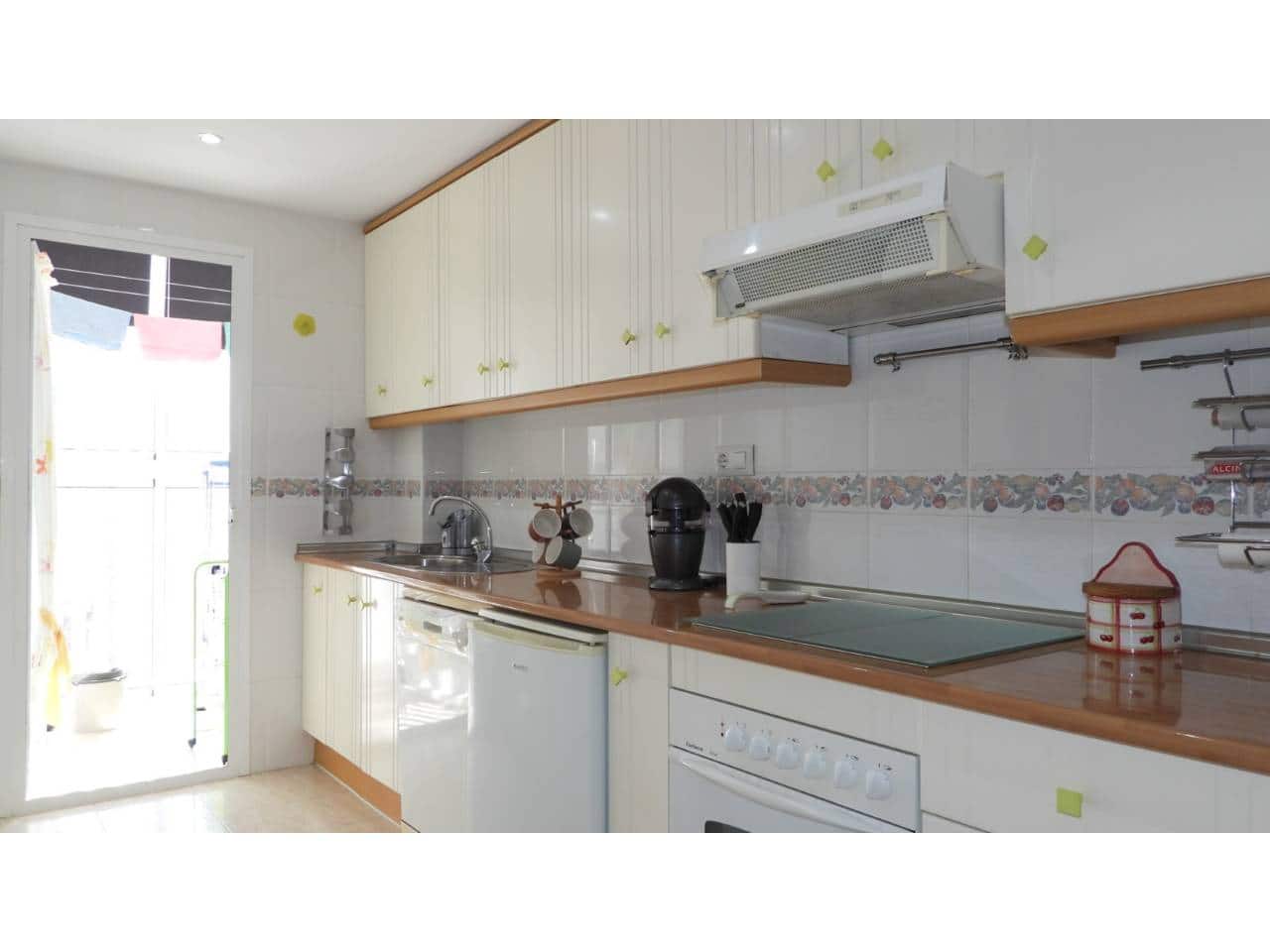 2 bedroom Flat for sale in La Manga del Mar Menor with pool garage - € 195,000 (Ref: 9819809)