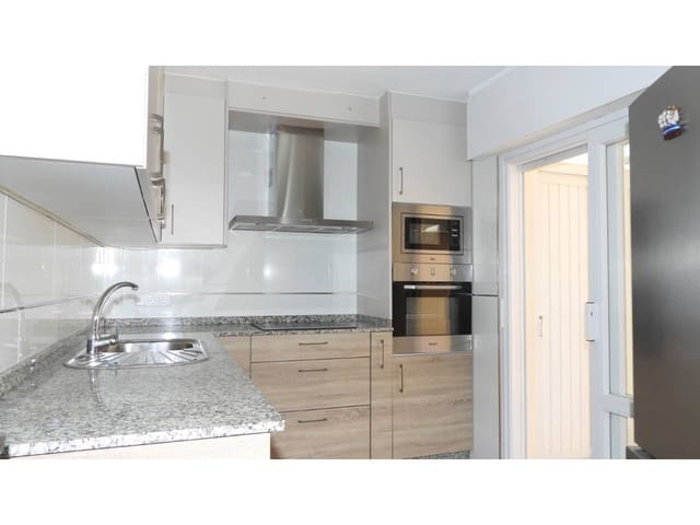 3 soverom Hus til salgs i La Manga del Mar Menor med svømmebasseng garasje - € 360 000 (Ref: 9953640)