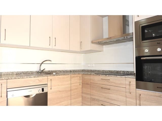 3 soverom Hus til salgs i La Manga del Mar Menor med svømmebasseng garasje - € 360 000 (Ref: 9953640)