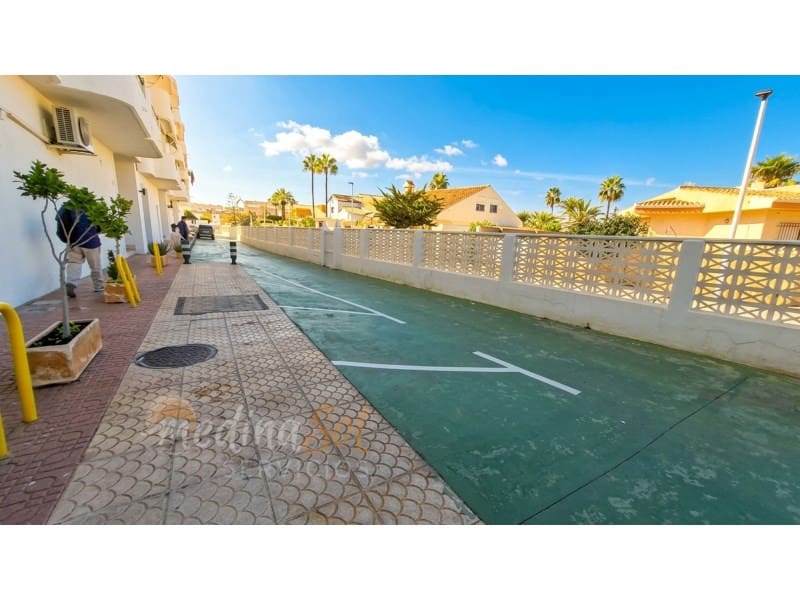 2 soveværelse Lejlighed til salg i La Manga del Mar Menor - € 160.000 (Ref: 10148488)