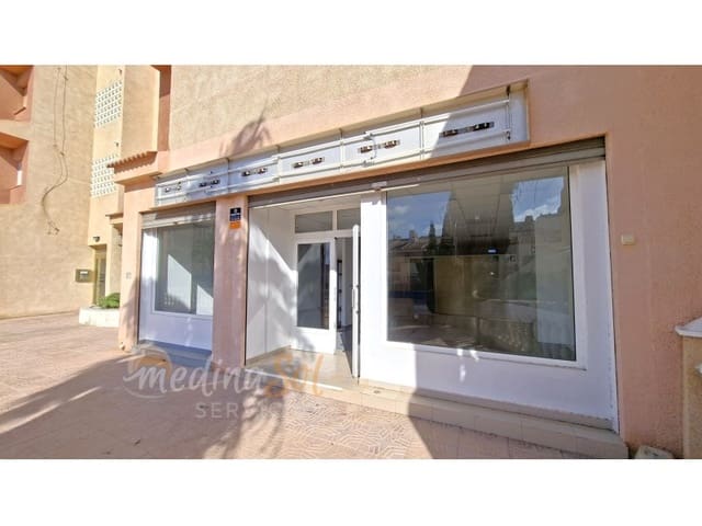 Commercieel te koop in La Manga del Mar Menor - € 120.000 (Ref: 10151111)