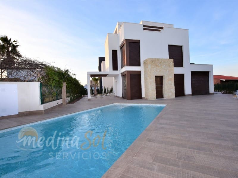 Willa na sprzedaż w Playa Honda z garażem - 455 000 € (Ref: 5077366)