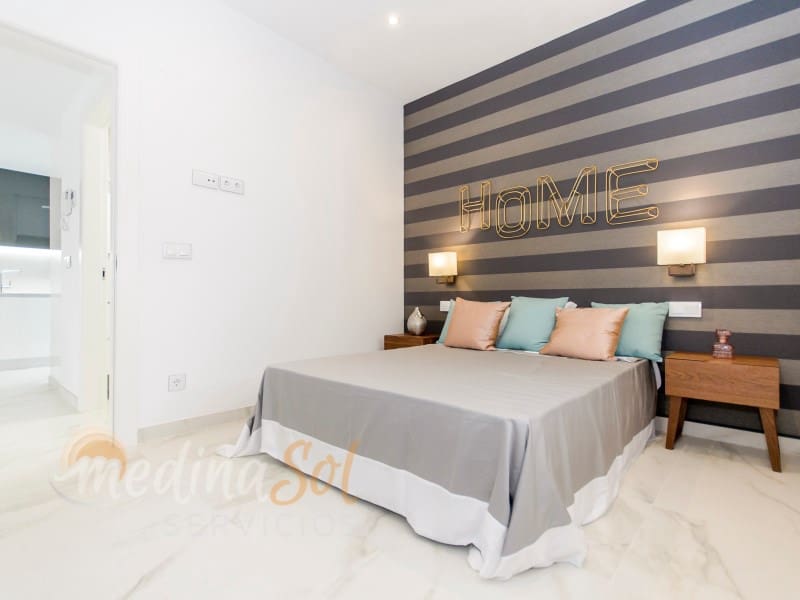 Willa na sprzedaż w Playa Honda z garażem - 455 000 € (Ref: 5077366)