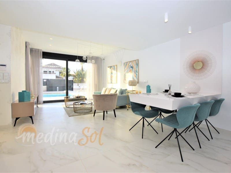 Willa na sprzedaż w Playa Honda z garażem - 455 000 € (Ref: 5077366)