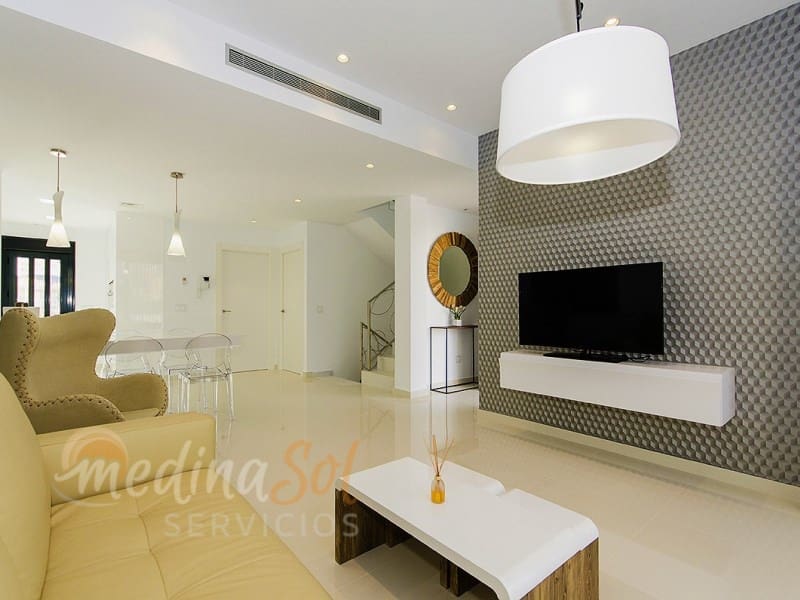 Willa na sprzedaż w Playa Honda z garażem - 455 000 € (Ref: 5077366)