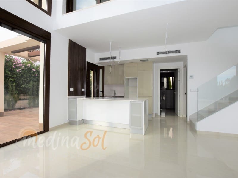 3 slaapkamer Villa te koop in Playa Paraiso met zwembad garage - € 595.000 (Ref: 6381606)