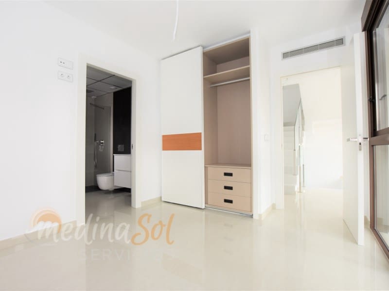 3 slaapkamer Villa te koop in Playa Paraiso met zwembad garage - € 595.000 (Ref: 6381606)