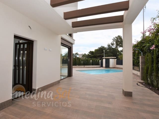 3 slaapkamer Villa te koop in Playa Paraiso, Cartagena met zwembad garage - € 595.000 (Ref: 6381606)