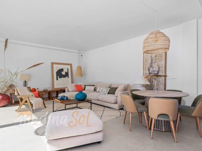 3 bedroom Villa for sale in Islas Menores with pool - € 549,000 (Ref: 8059265)