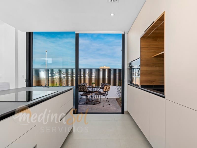 3 bedroom Villa for sale in Islas Menores with pool - € 549,000 (Ref: 8059265)