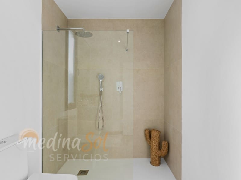 3 bedroom Villa for sale in Islas Menores with pool - € 549,000 (Ref: 8059265)