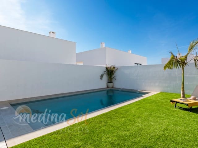 3 soverom Villa til salgs i Islas Menores, Cartagena med svømmebasseng - € 549 000 (Ref: 8059265)