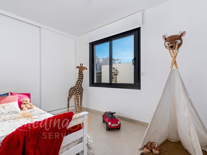 3 bedroom Villa for sale in Islas Menores with pool - € 549,000 (Ref: 8059265)