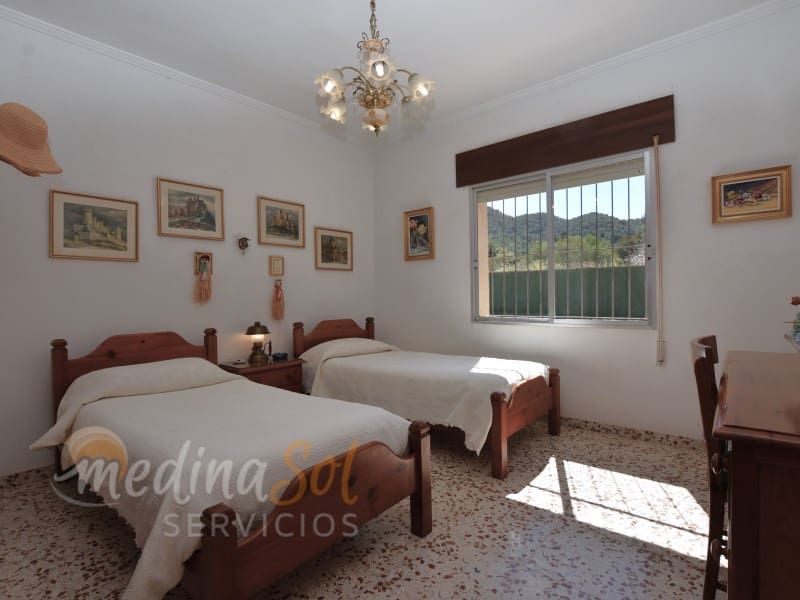 7 soveværelse Finca/Landehus til salg i Las Barracas med swimmingpool garage - € 790.000 (Ref: 8216583)