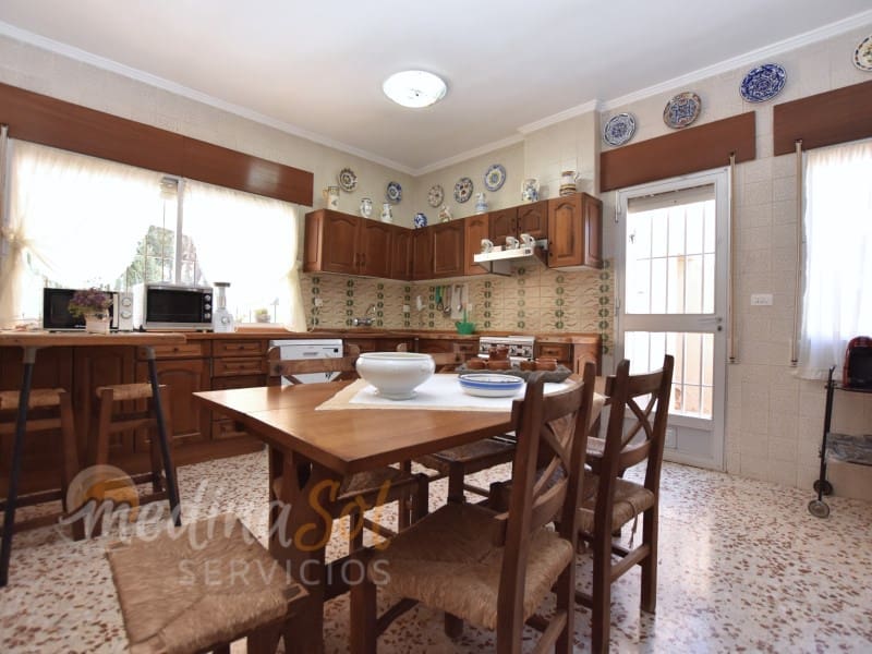 7 soveværelse Finca/Landehus til salg i Las Barracas med swimmingpool garage - € 790.000 (Ref: 8216583)