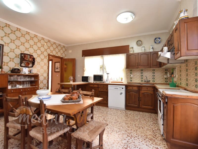 7 soveværelse Finca/Landehus til salg i Las Barracas med swimmingpool garage - € 790.000 (Ref: 8216583)