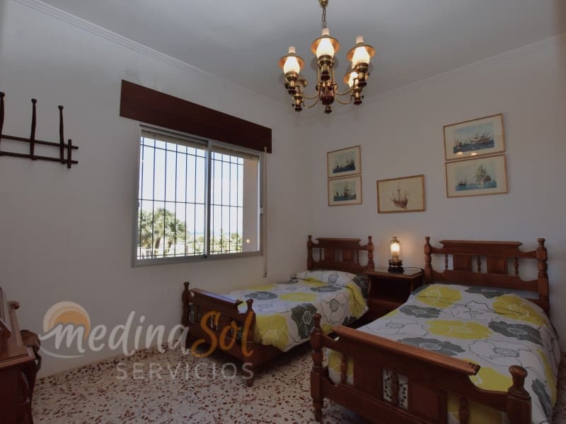 7 soveværelse Finca/Landehus til salg i Las Barracas med swimmingpool garage - € 790.000 (Ref: 8216583)