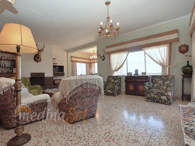 7 soveværelse Finca/Landehus til salg i Las Barracas med swimmingpool garage - € 790.000 (Ref: 8216583)