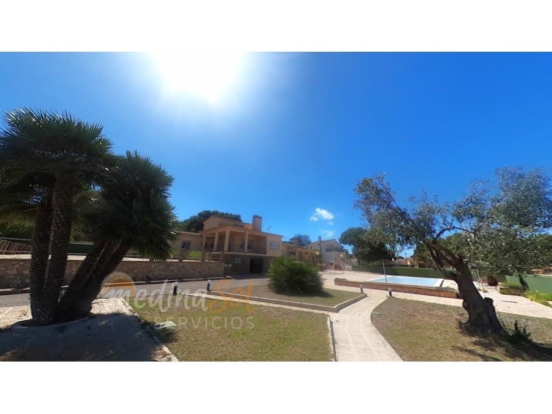 7 soveværelse Finca/Landehus til salg i Las Barracas med swimmingpool garage - € 790.000 (Ref: 8216583)