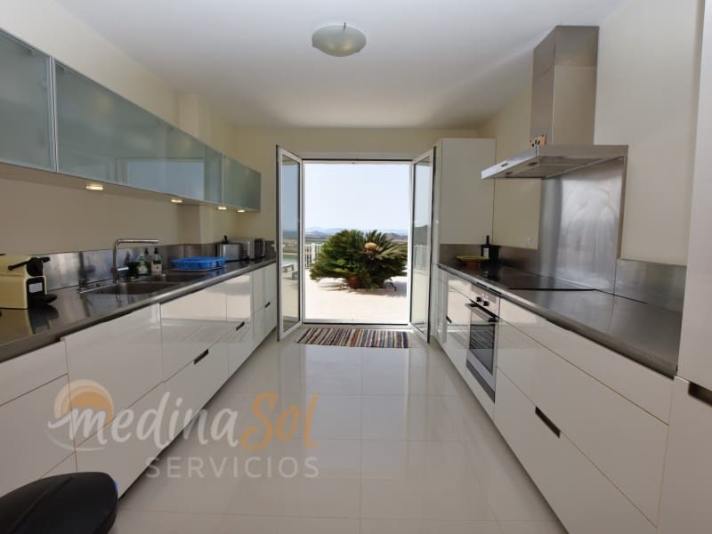 4 sypialnia Finka/Dom wiejski na sprzedaż w Los Belones z basenem garażem - 725 000 € (Ref: 8389447)