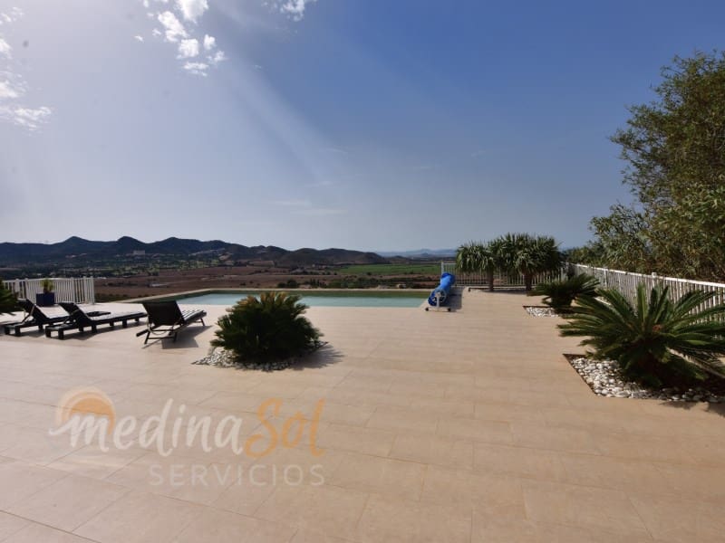 4 sypialnia Finka/Dom wiejski na sprzedaż w Los Belones z basenem garażem - 725 000 € (Ref: 8389447)