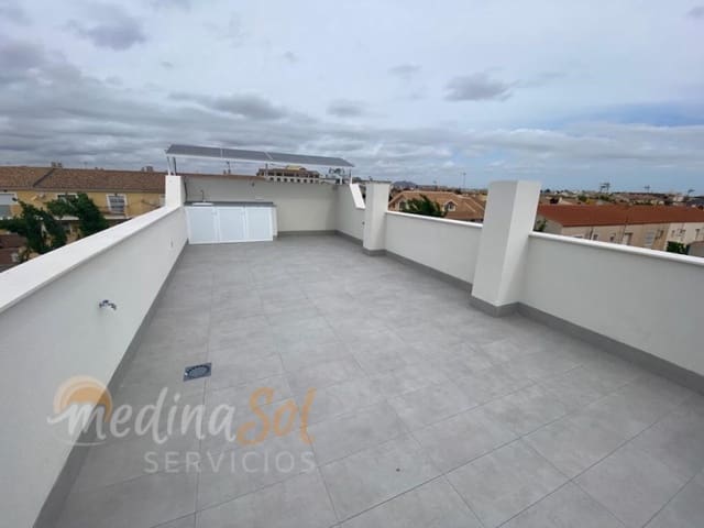 3 bedroom Villa for sale in Centro, Los Alcázares with pool - € 419,900 (Ref: 8760329)
