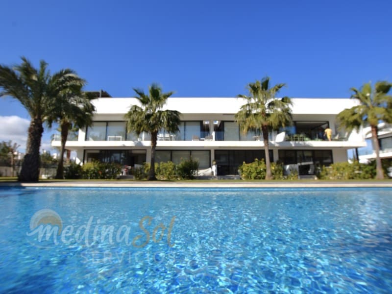 2 soverom Penthouse til salgs i Islas Menores med garasje - € 289 000 (Ref: 8806488)