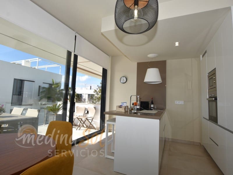 2 soverom Penthouse til salgs i Islas Menores med garasje - € 289 000 (Ref: 8806488)