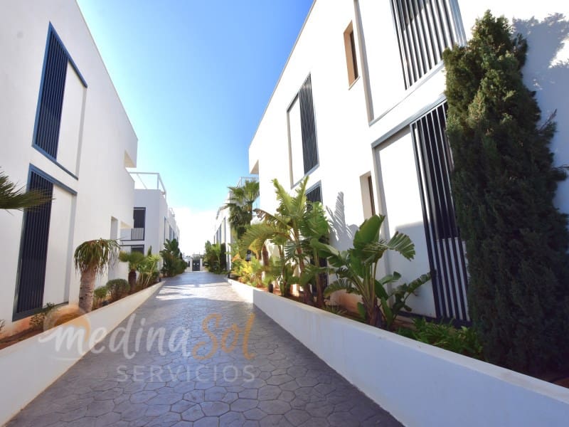 2 soverom Penthouse til salgs i Islas Menores med garasje - € 289 000 (Ref: 8806488)