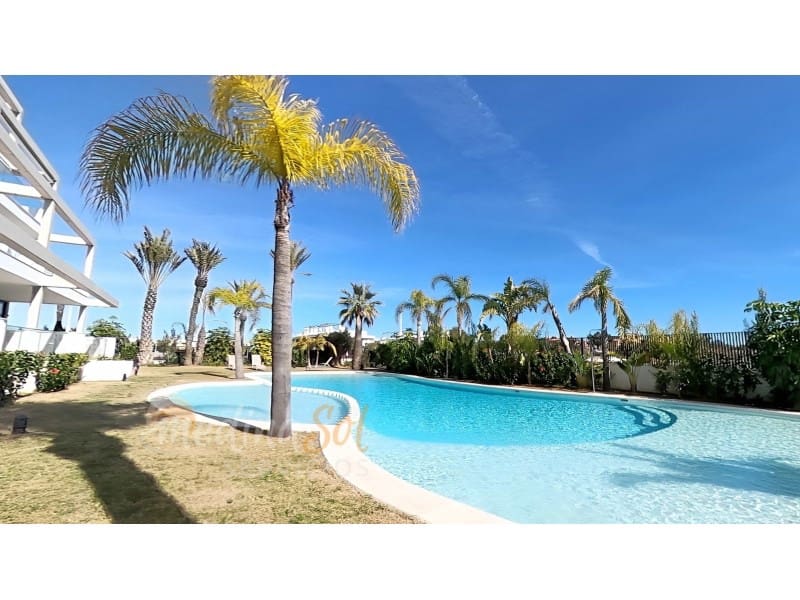 2 soverom Leilighet til salgs i Mar de Cristal med garasje - € 358 000 (Ref: 8816235)