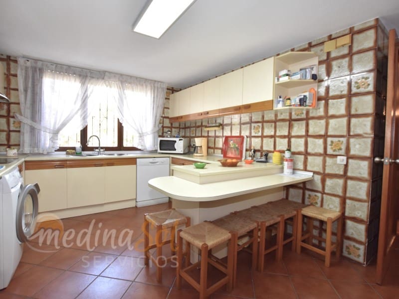 4 makuuhuone Huvila myytävänä paikassa La Manga del Mar Menor mukana 
autotalli - 450 000 € (Ref: 9126914)