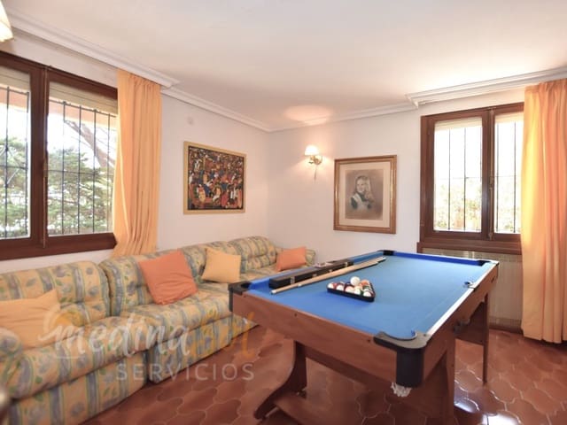 4 soveværelse Villa til salg i La Manga del Mar Menor med garage - € 450.000 (Ref: 9126914)