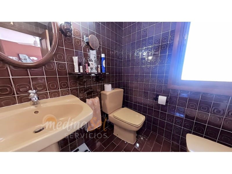 4 makuuhuone Huvila myytävänä paikassa La Manga del Mar Menor mukana 
autotalli - 450 000 € (Ref: 9126914)