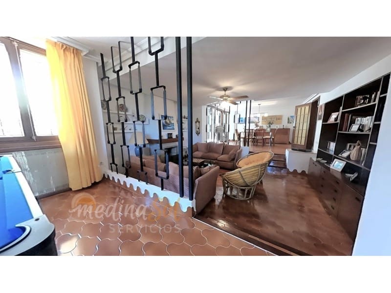 4 makuuhuone Huvila myytävänä paikassa La Manga del Mar Menor mukana 
autotalli - 450 000 € (Ref: 9126914)