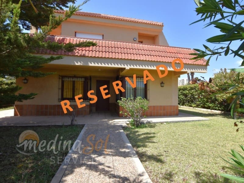 4 chambre Villa/Maison à vendre à La Manga del Mar Menor avec garage - 450 000 € (Ref: 9126914)